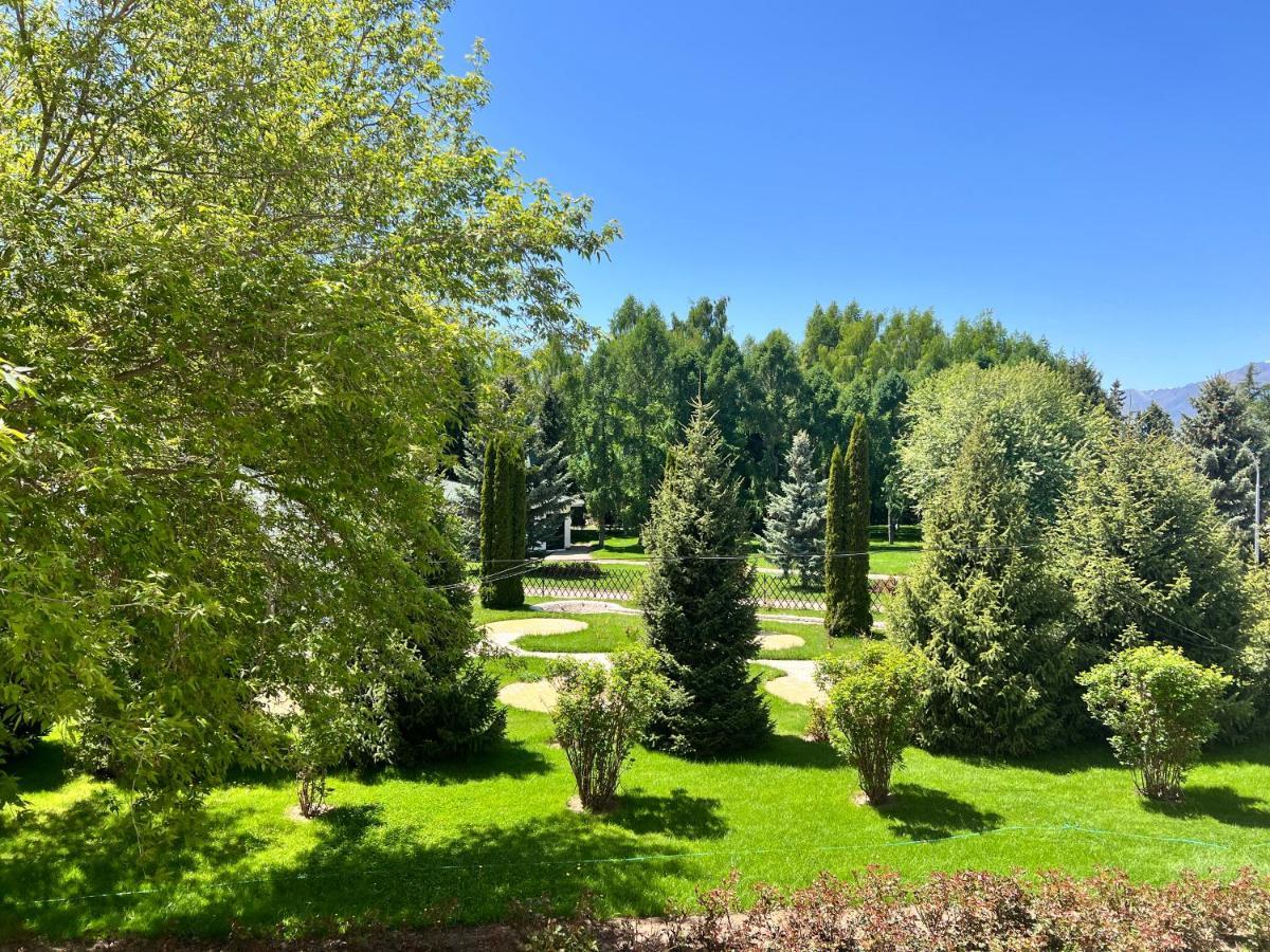 Апарт готель Радуга Иссык-Куль Chon-Sary-Oy Екстер'єр фото